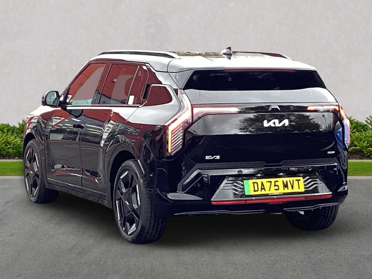 Used Kia EV3 2025 for sale - 76422347: Photo 2