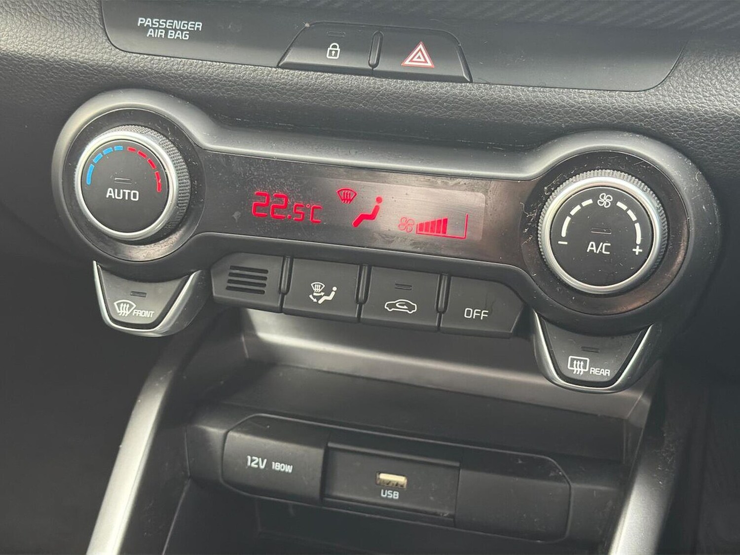 Used Kia Stonic 2022 for sale - 76243184: Photo 12