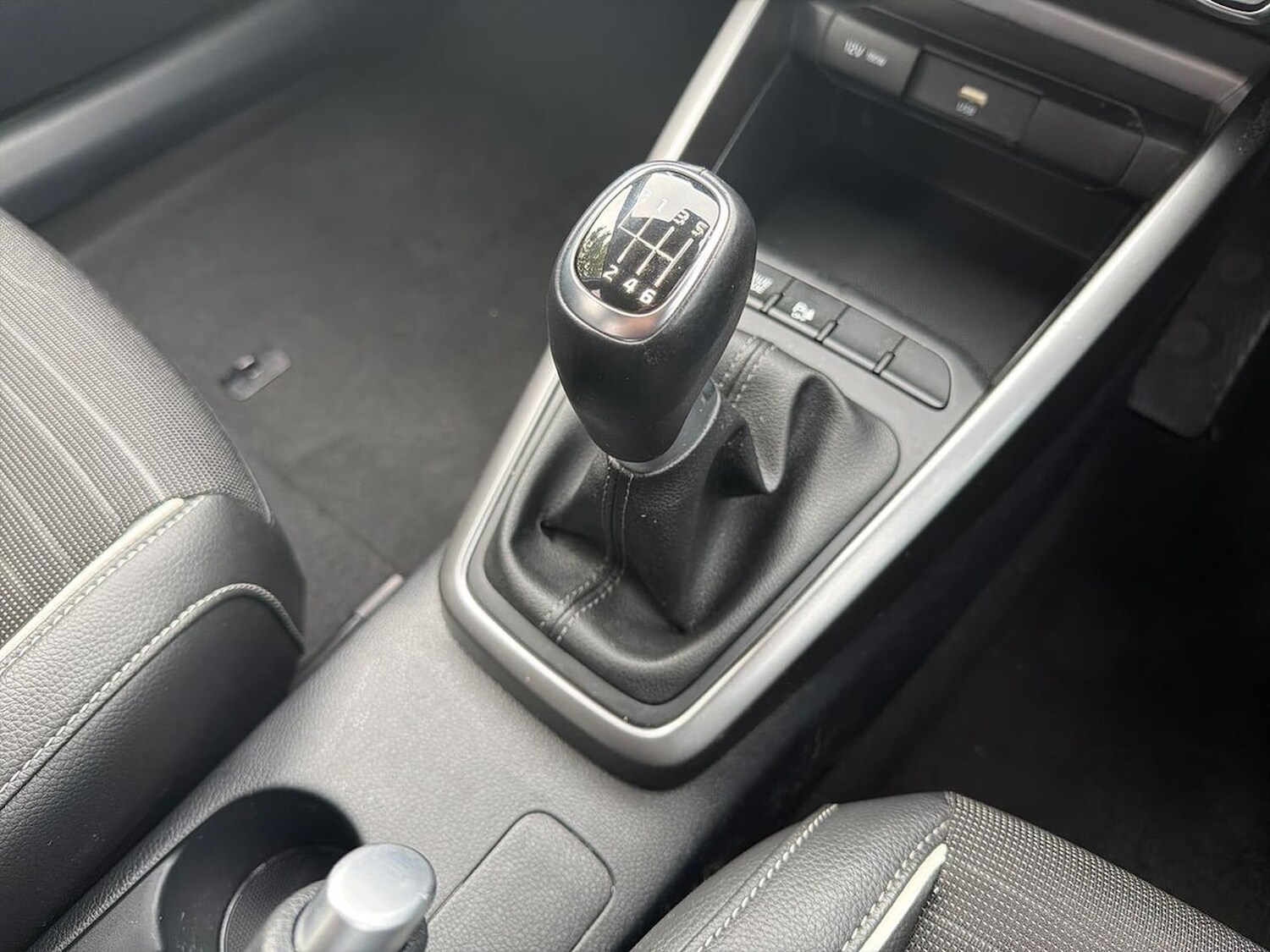 Used Kia Stonic 2022 for sale - 76243184: Photo 13