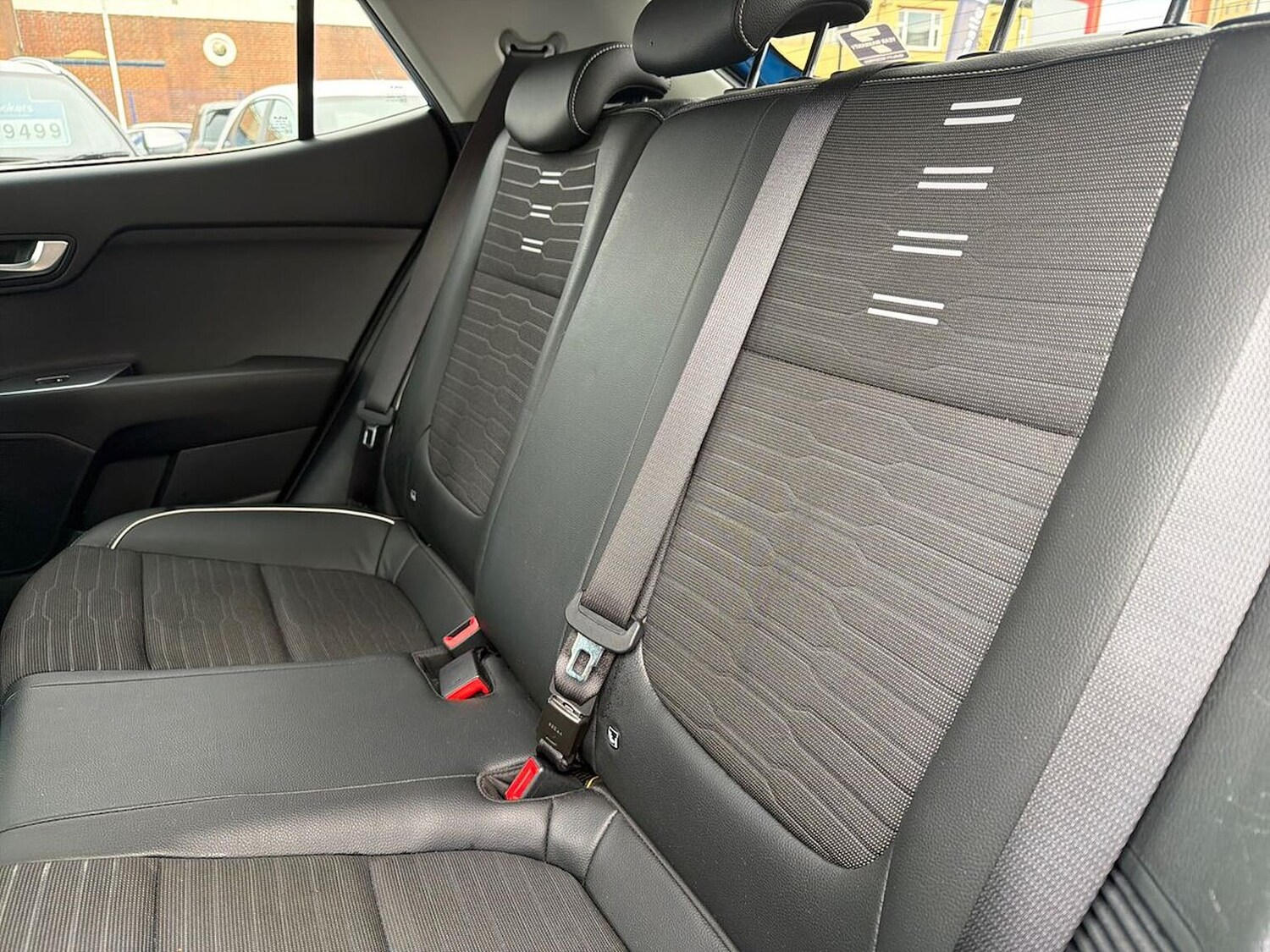 Used Kia Stonic 2022 for sale - 76243184: Photo 16