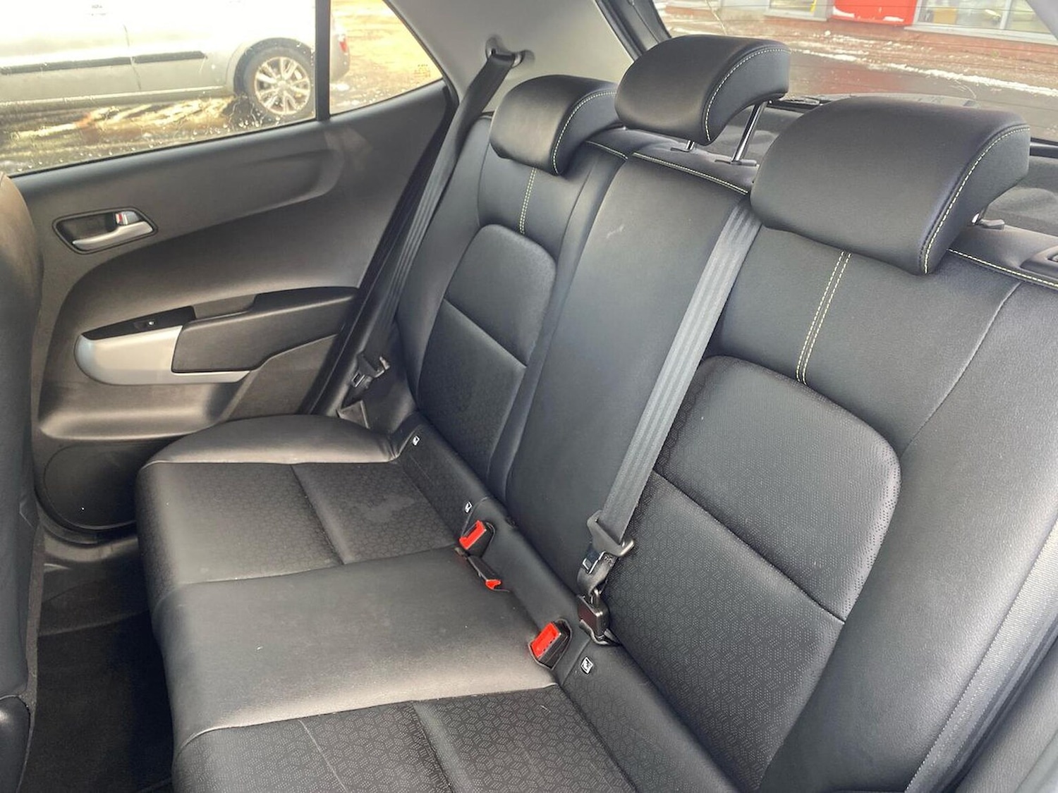 Used Kia Picanto 2022 for sale - 76637755: Photo 16