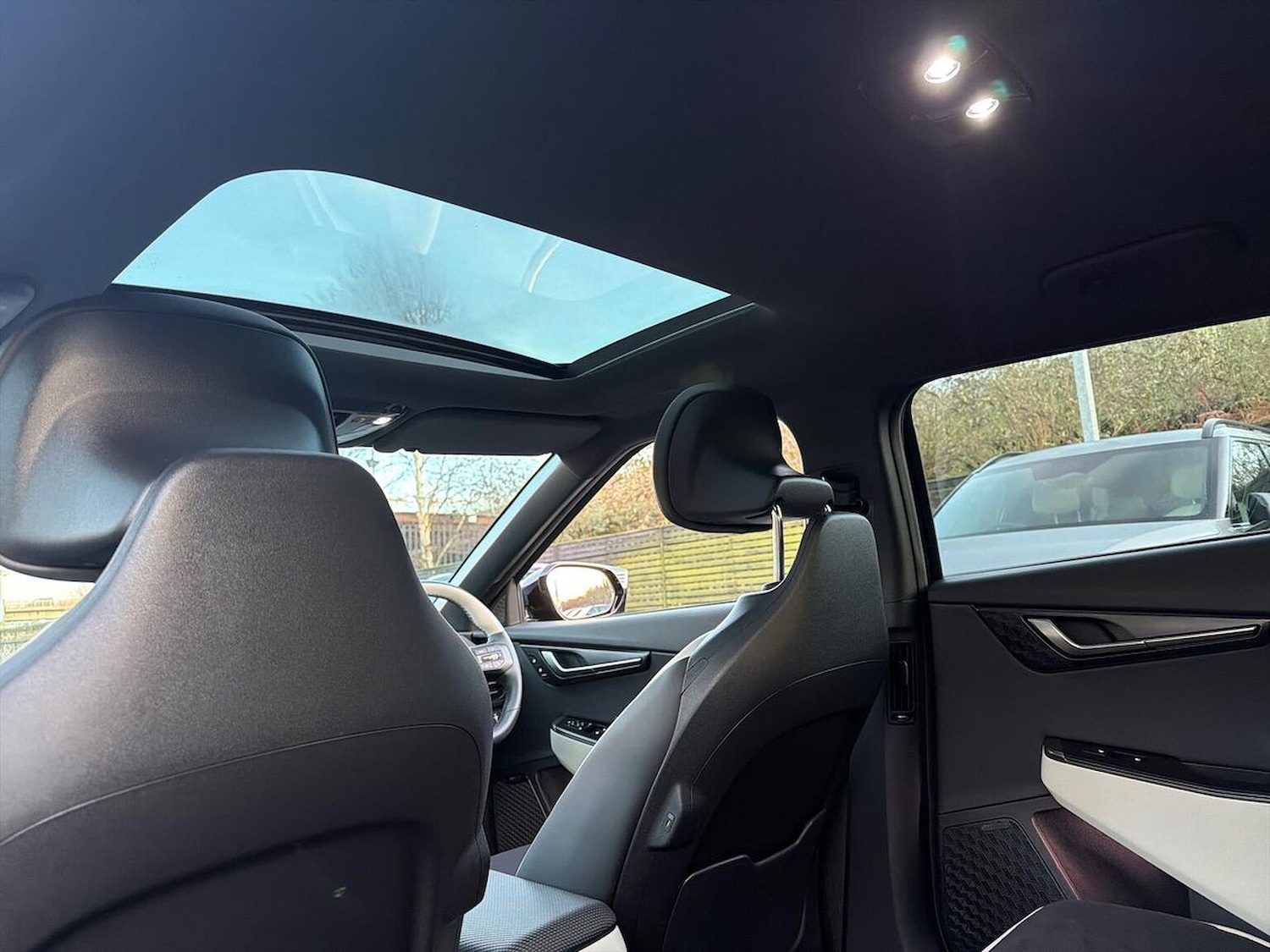 Used Kia EV6 2025 for sale - 77001860: Photo 29