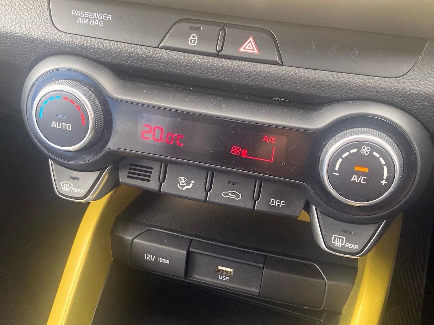 Used Kia Stonic 2023 for sale - 76091076: Photo 12