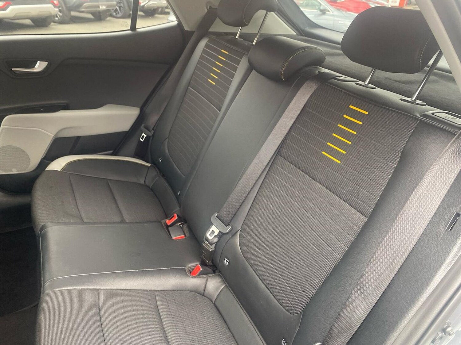 Used Kia Stonic 2023 for sale - 76091076: Photo 16