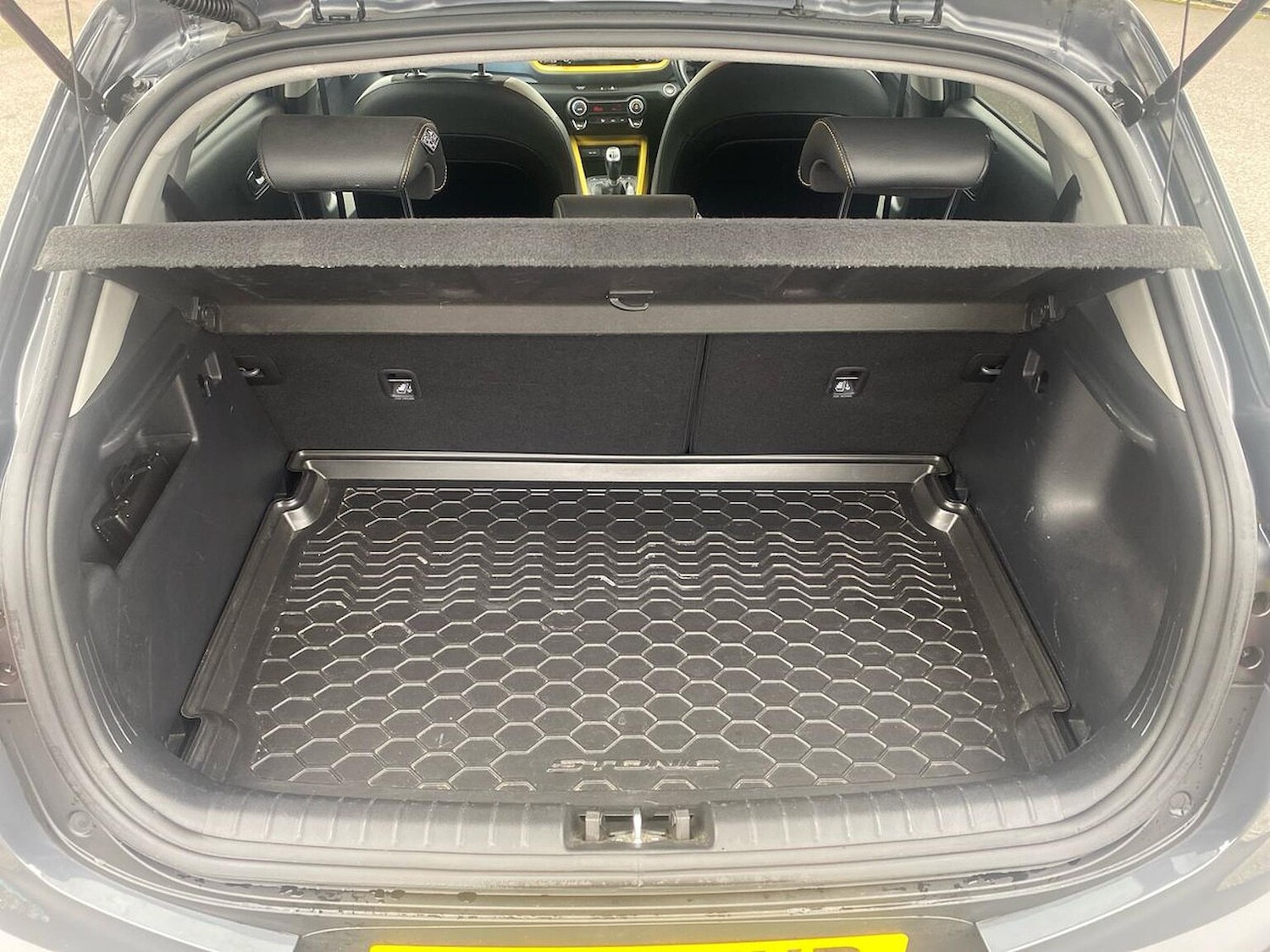 Used Kia Stonic 2023 for sale - 76091076: Photo 17