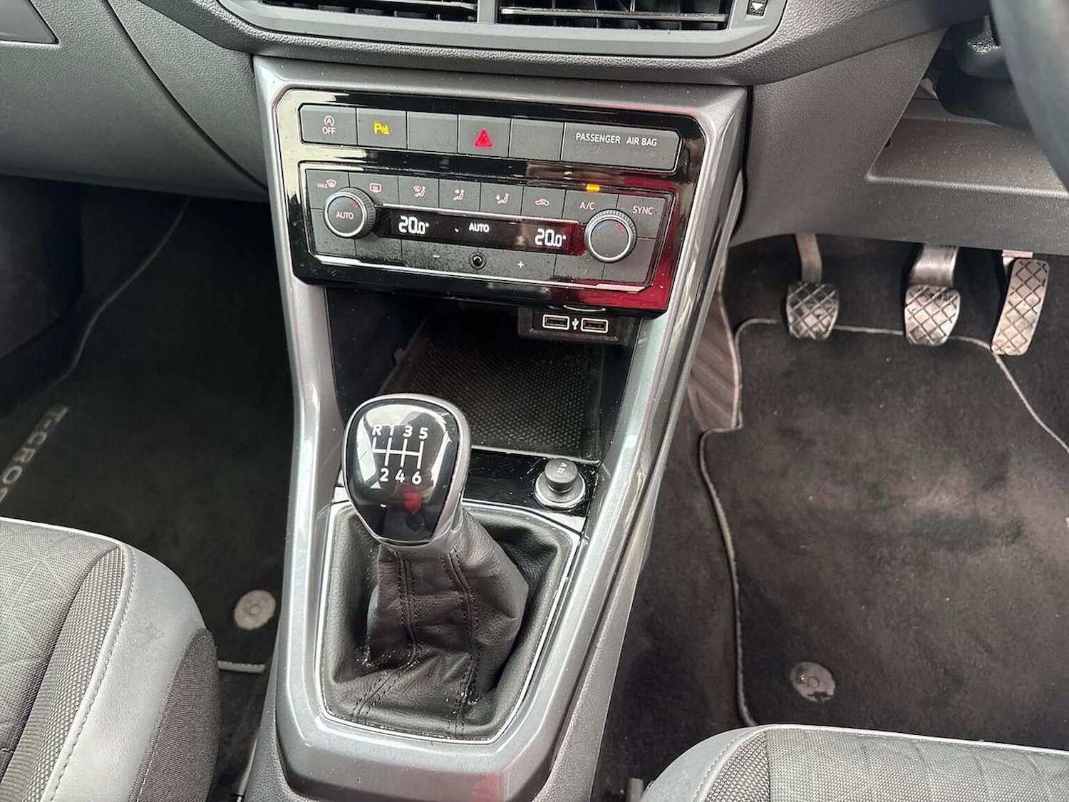 Used Volkswagen T-Cross 2019 for sale - 76920115: Photo 13