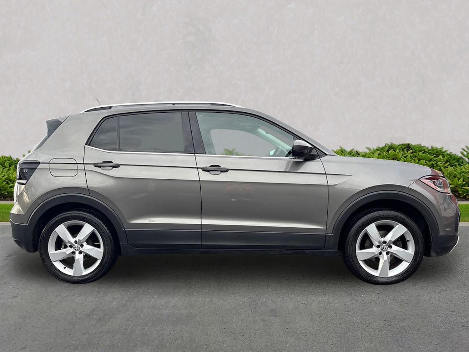 Used Volkswagen T-Cross 2019 for sale - 76920115: Photo 3