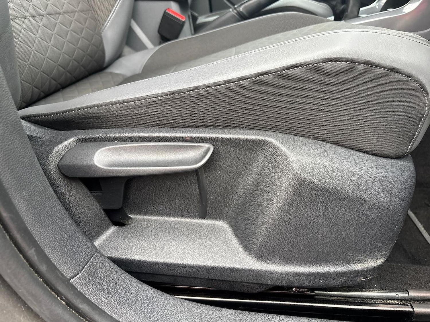 Used Volkswagen T-Cross 2019 for sale - 76920115: Photo 30