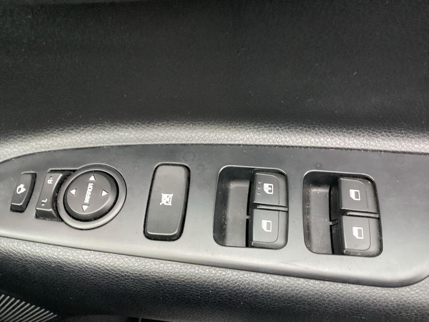 Used Kia Stonic 2019 for sale - 76713196: Photo 21