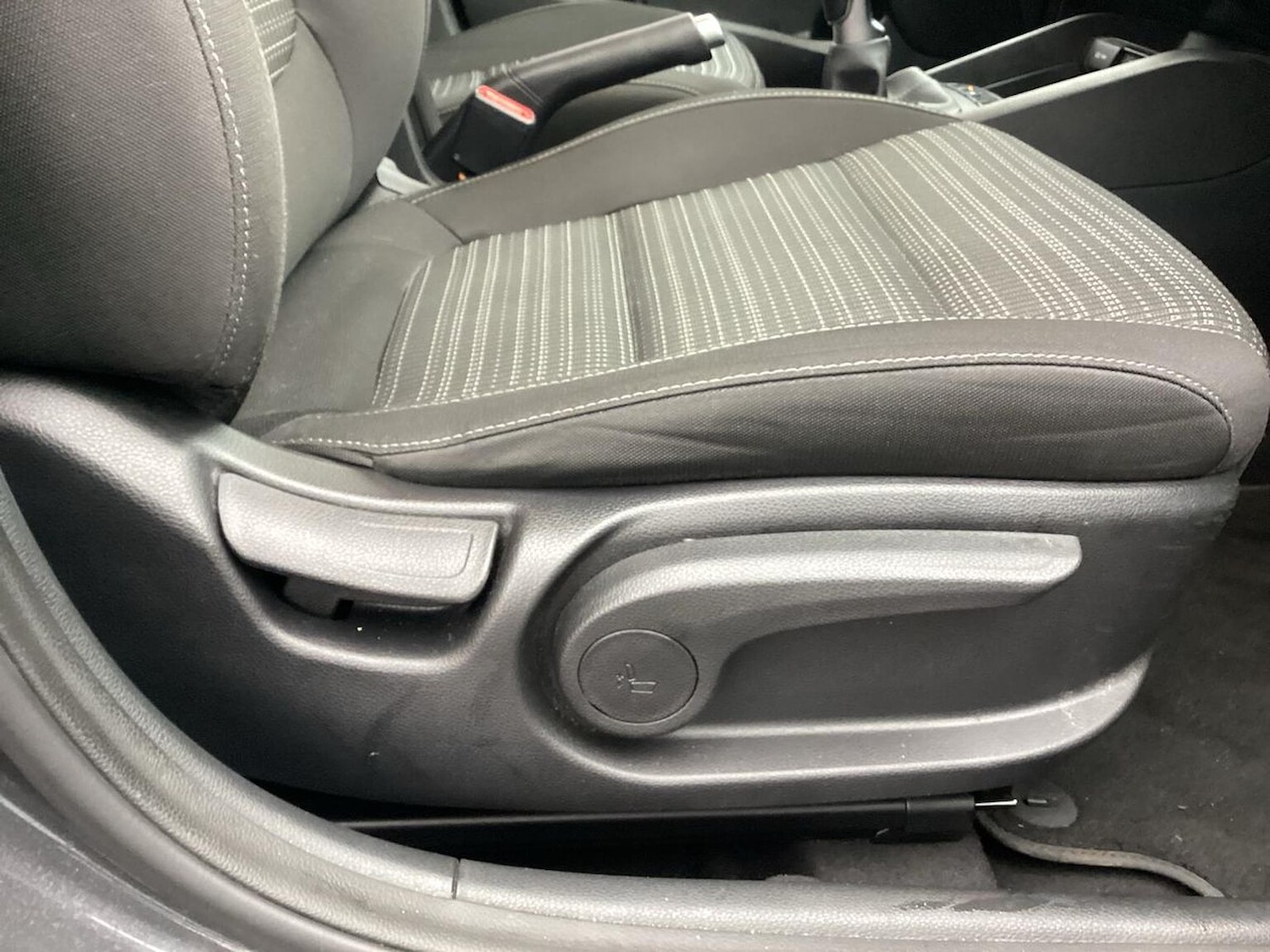 Used Kia Stonic 2019 for sale - 76713196: Photo 28