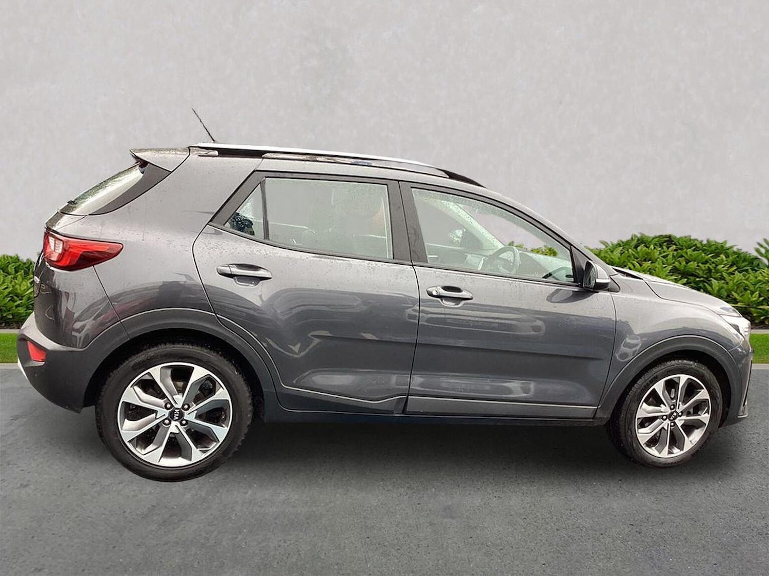 Used Kia Stonic 2019 for sale - 76713196: Photo 3