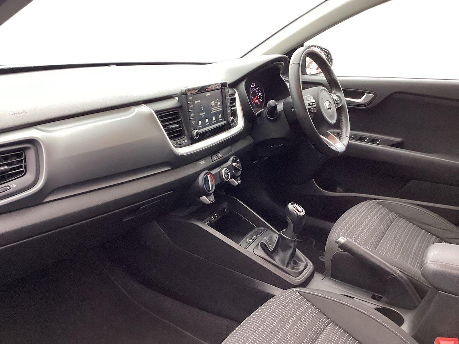 Used Kia Stonic 2019 for sale - 76713196: Photo 7