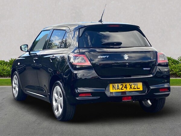 Used Suzuki Swift 2024 for sale - 76037209: Photo 2