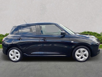 Used Suzuki Swift 2024 for sale - 76037209: Photo 3