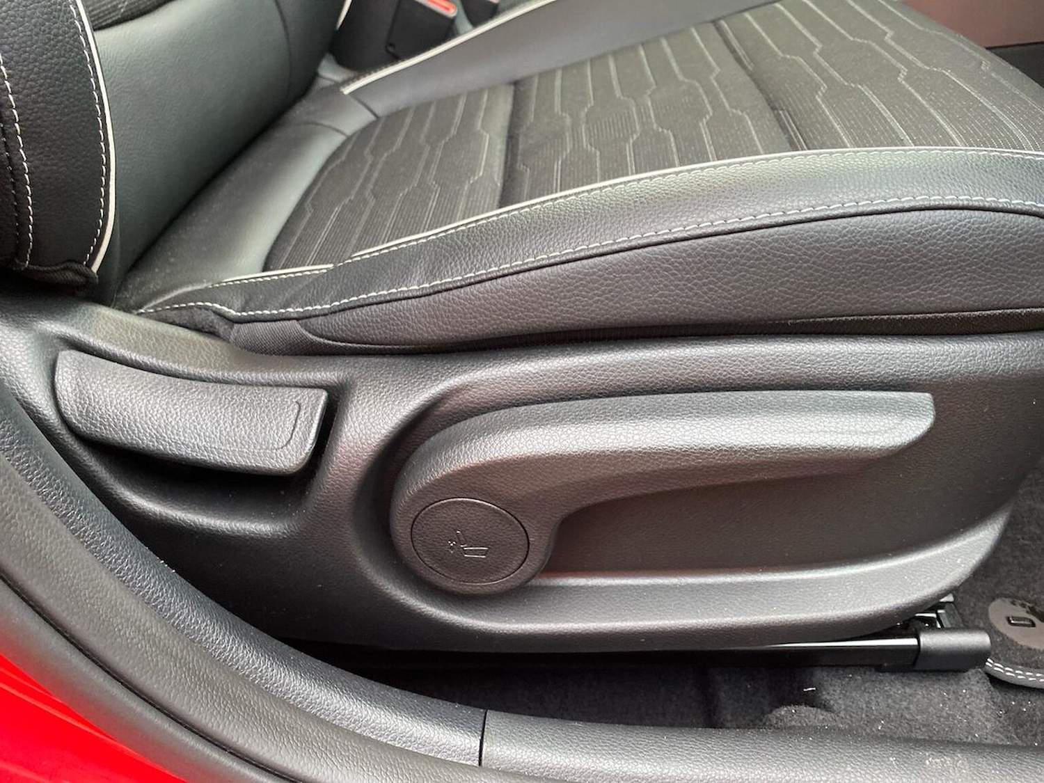 Used Kia Stonic 2025 for sale - 77001863: Photo 30