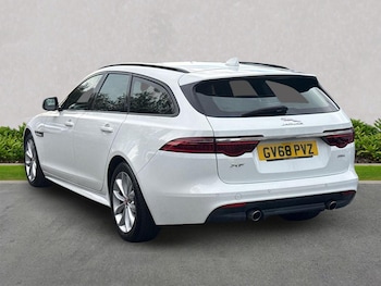 Used Jaguar XF 2019 for sale - 76091082: Photo 2