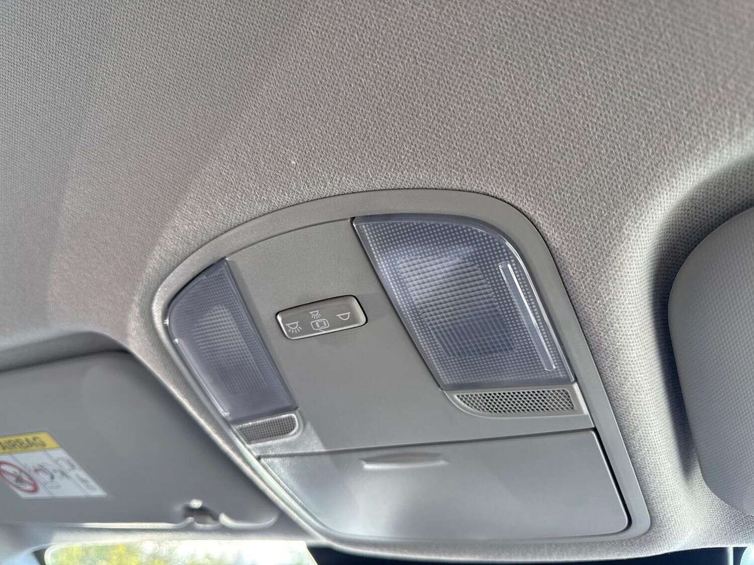 Used Kia Stonic 2022 for sale - 76207487: Photo 14