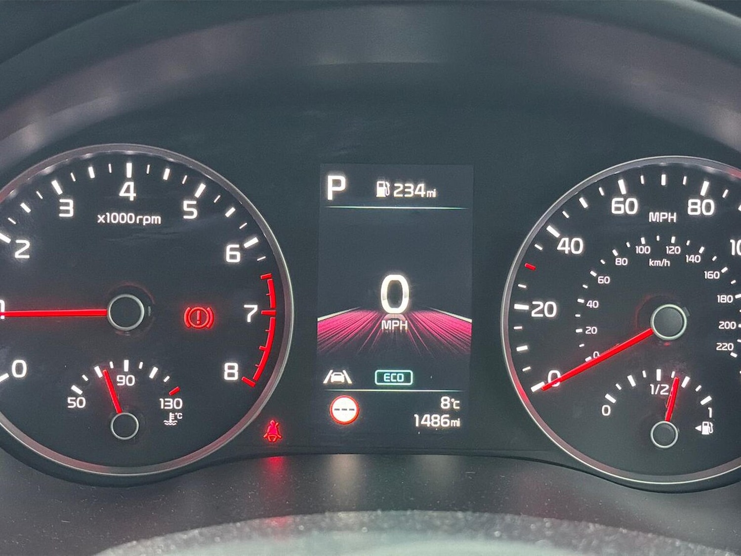 Used Kia Stonic 2024 for sale - 76845261: Photo 10