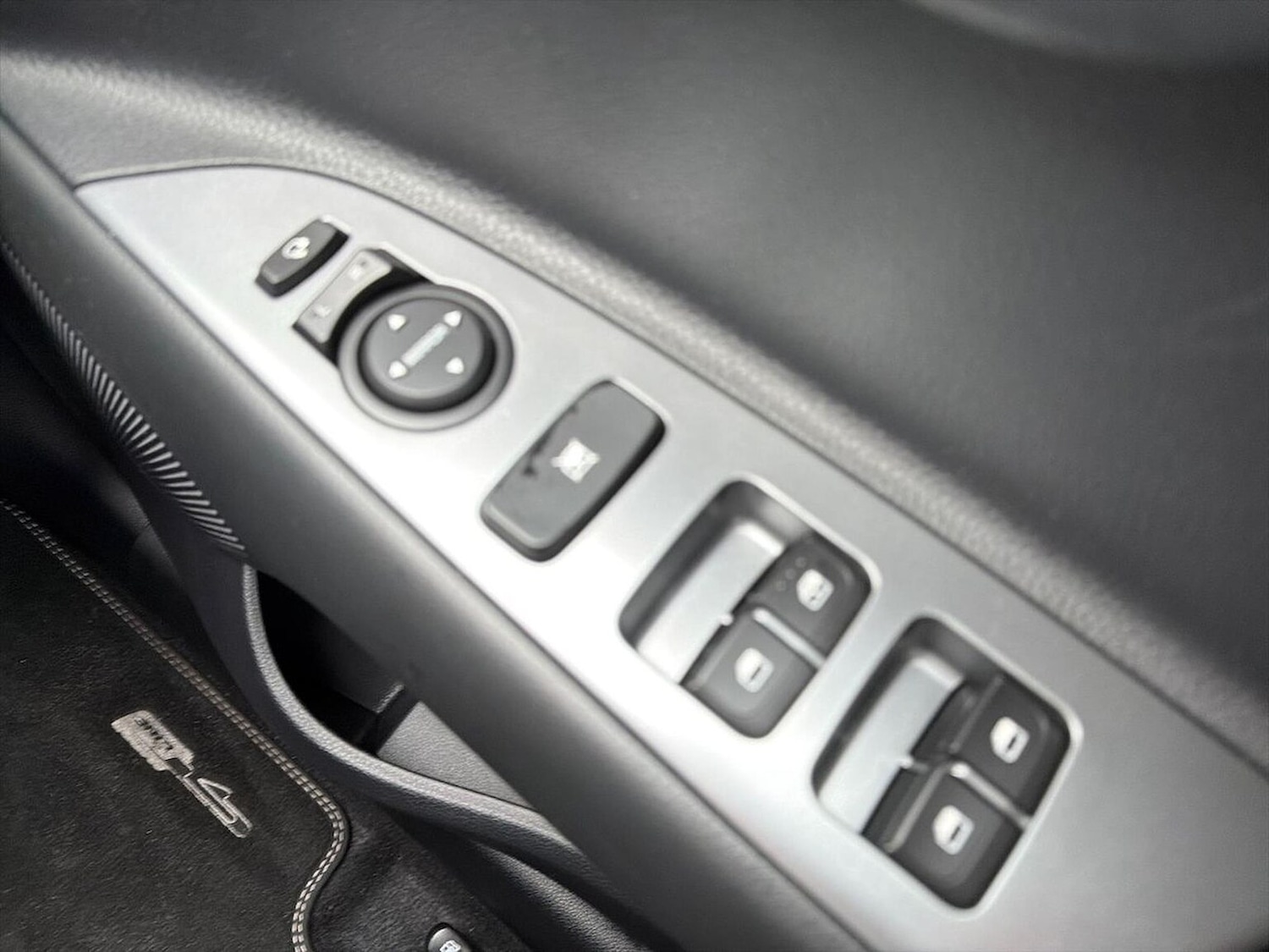 Used Kia Stonic 2024 for sale - 76845261: Photo 21