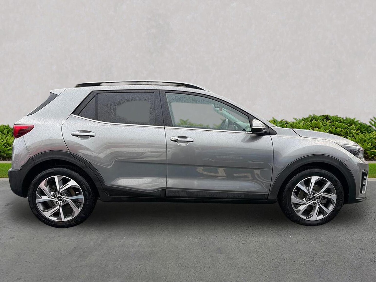 Used Kia Stonic 2024 for sale - 76845261: Photo 3