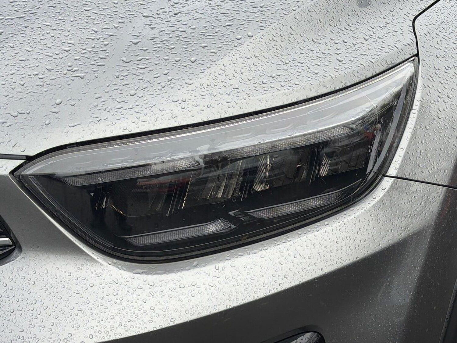 Used Kia Stonic 2024 for sale - 76845261: Photo 32