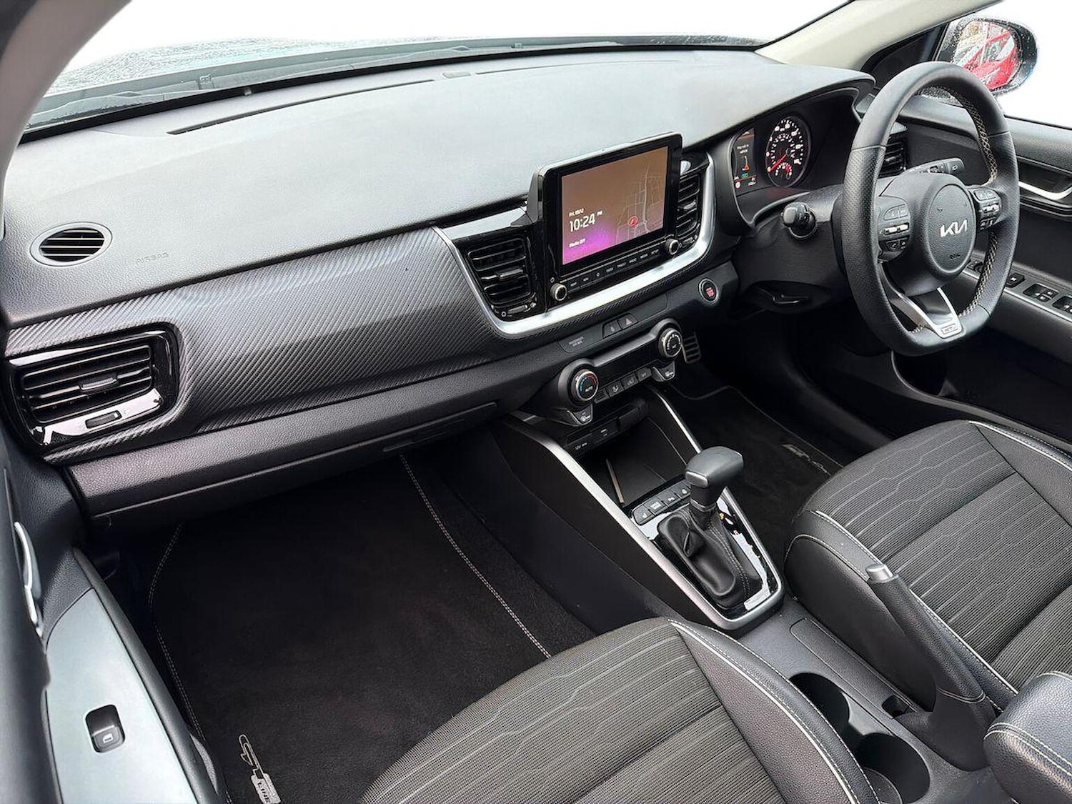 Used Kia Stonic 2024 for sale - 76845261: Photo 7