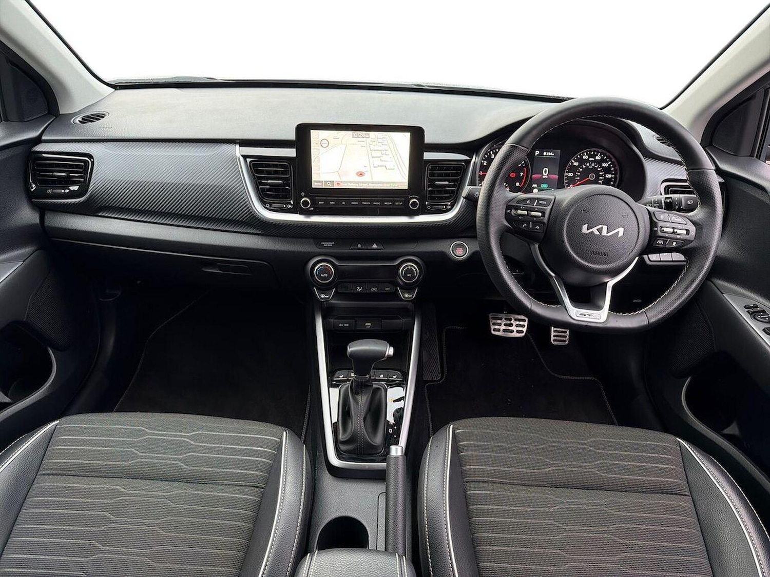 Used Kia Stonic 2024 for sale - 76845261: Photo 8