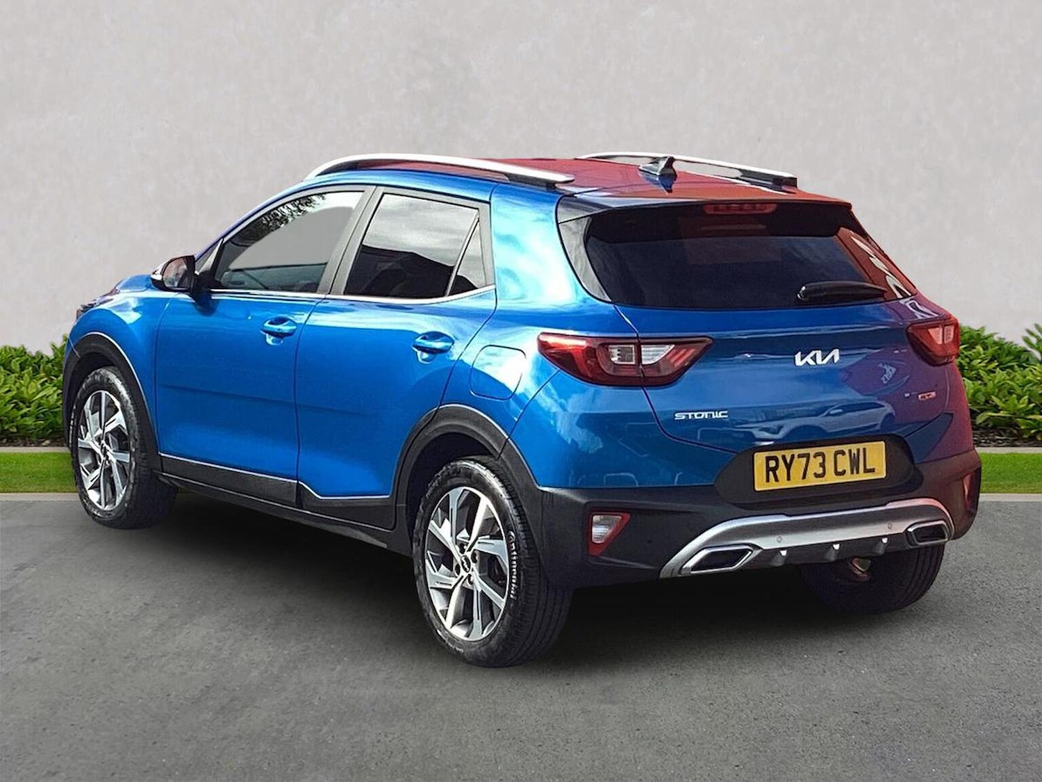 Used Kia Stonic 2024 for sale - 76187079: Photo 2