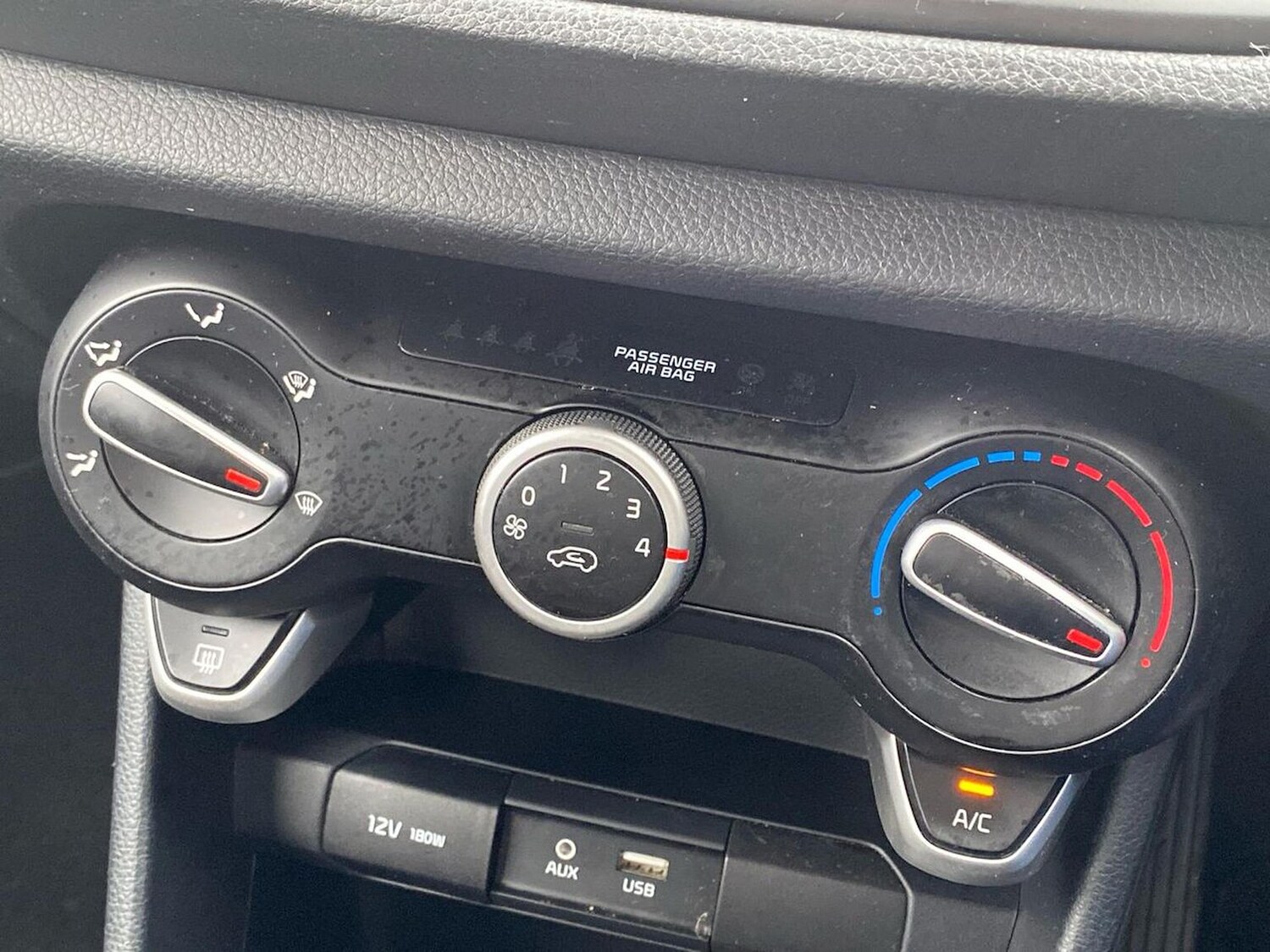 Used Kia Picanto 2018 for sale - 76422336: Photo 12