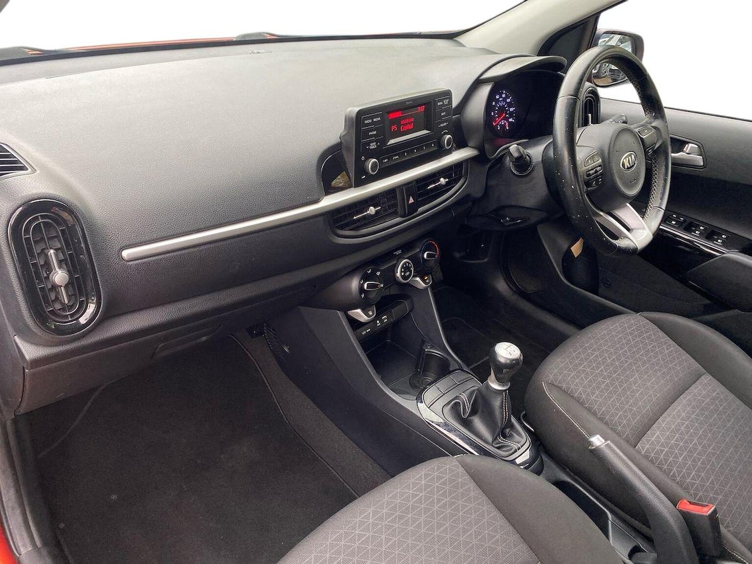 Used Kia Picanto 2018 for sale - 76422336: Photo 7