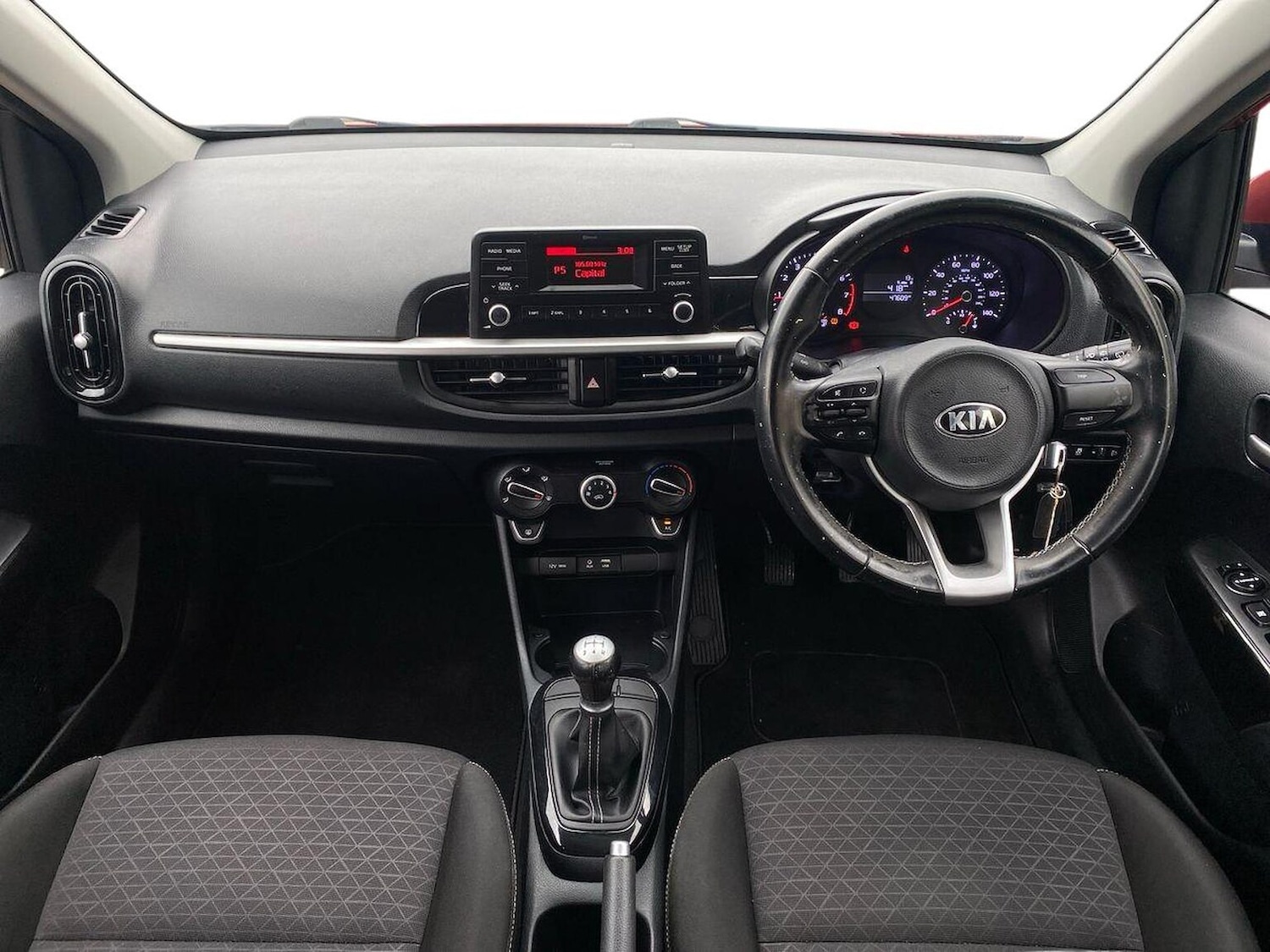 Used Kia Picanto 2018 for sale - 76422336: Photo 8