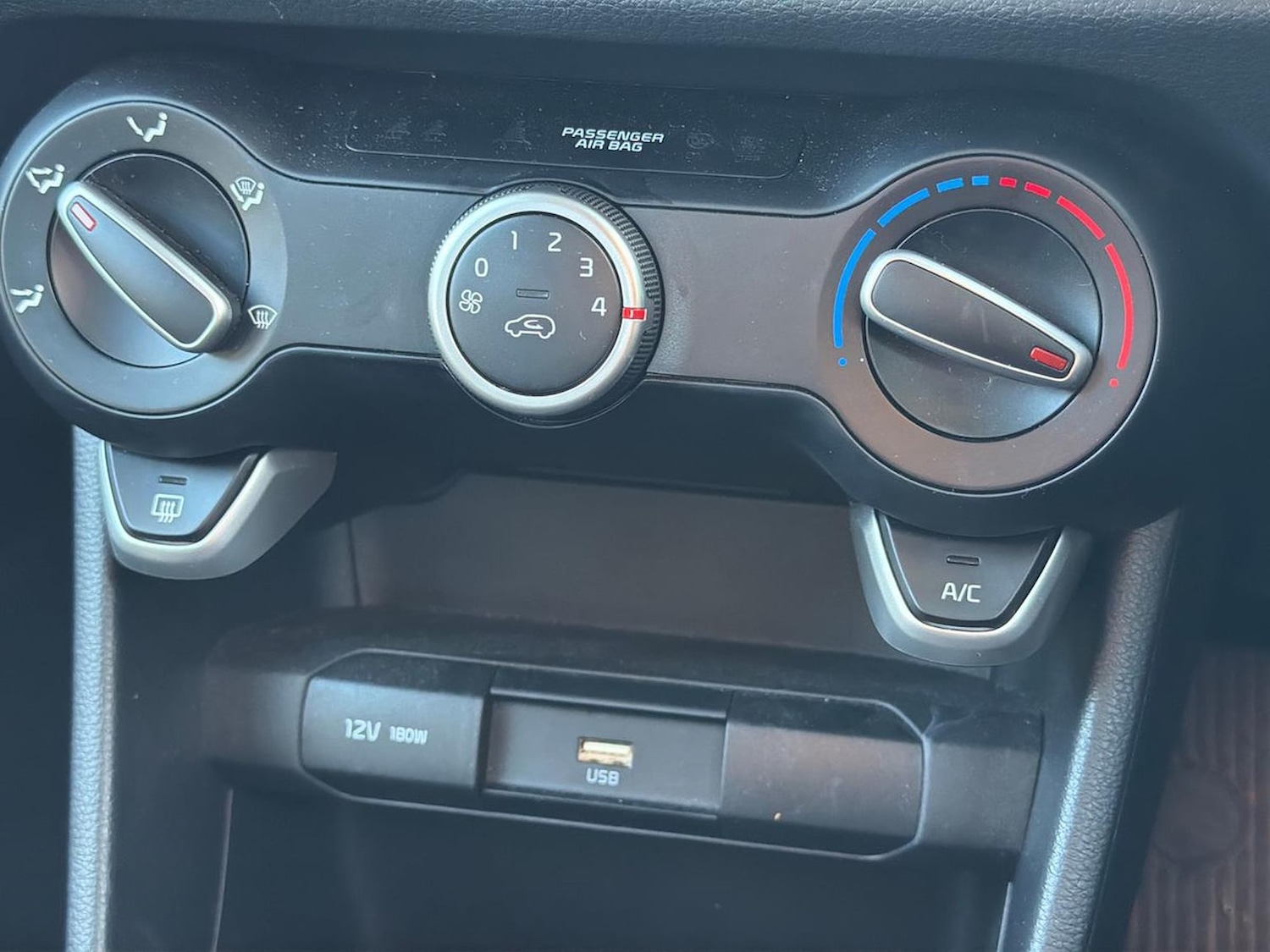 Used Kia Picanto 2022 for sale - 76422329: Photo 12