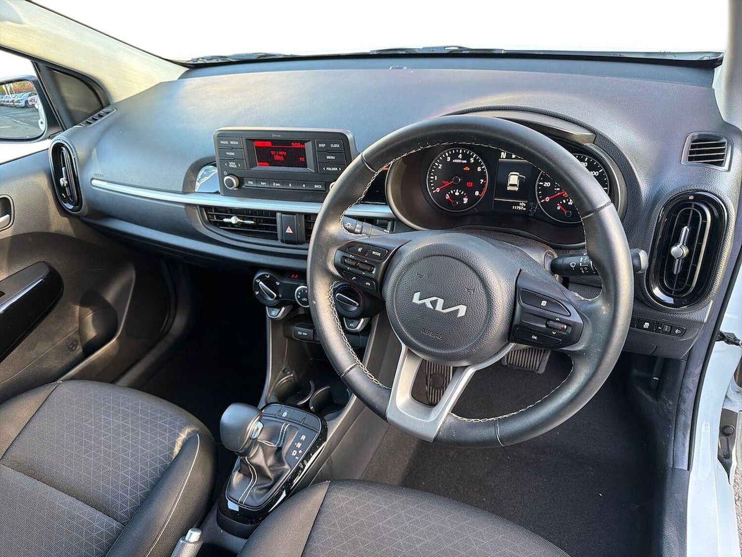 Used Kia Picanto 2022 for sale - 76422329: Photo 15