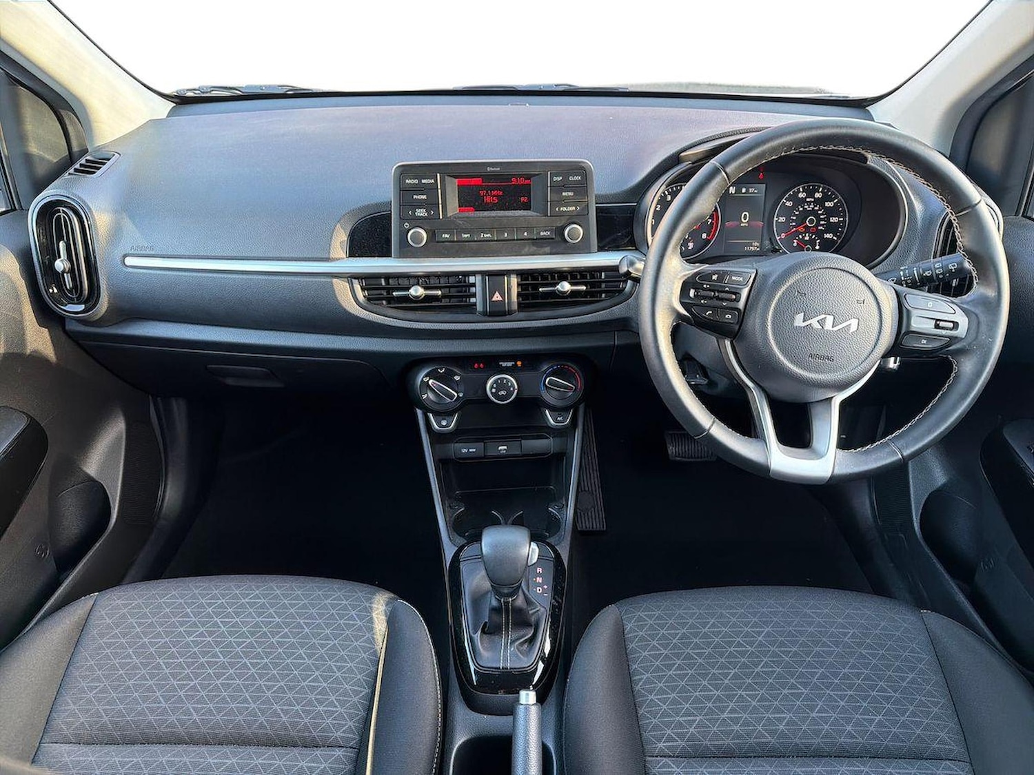 Used Kia Picanto 2022 for sale - 76422329: Photo 8