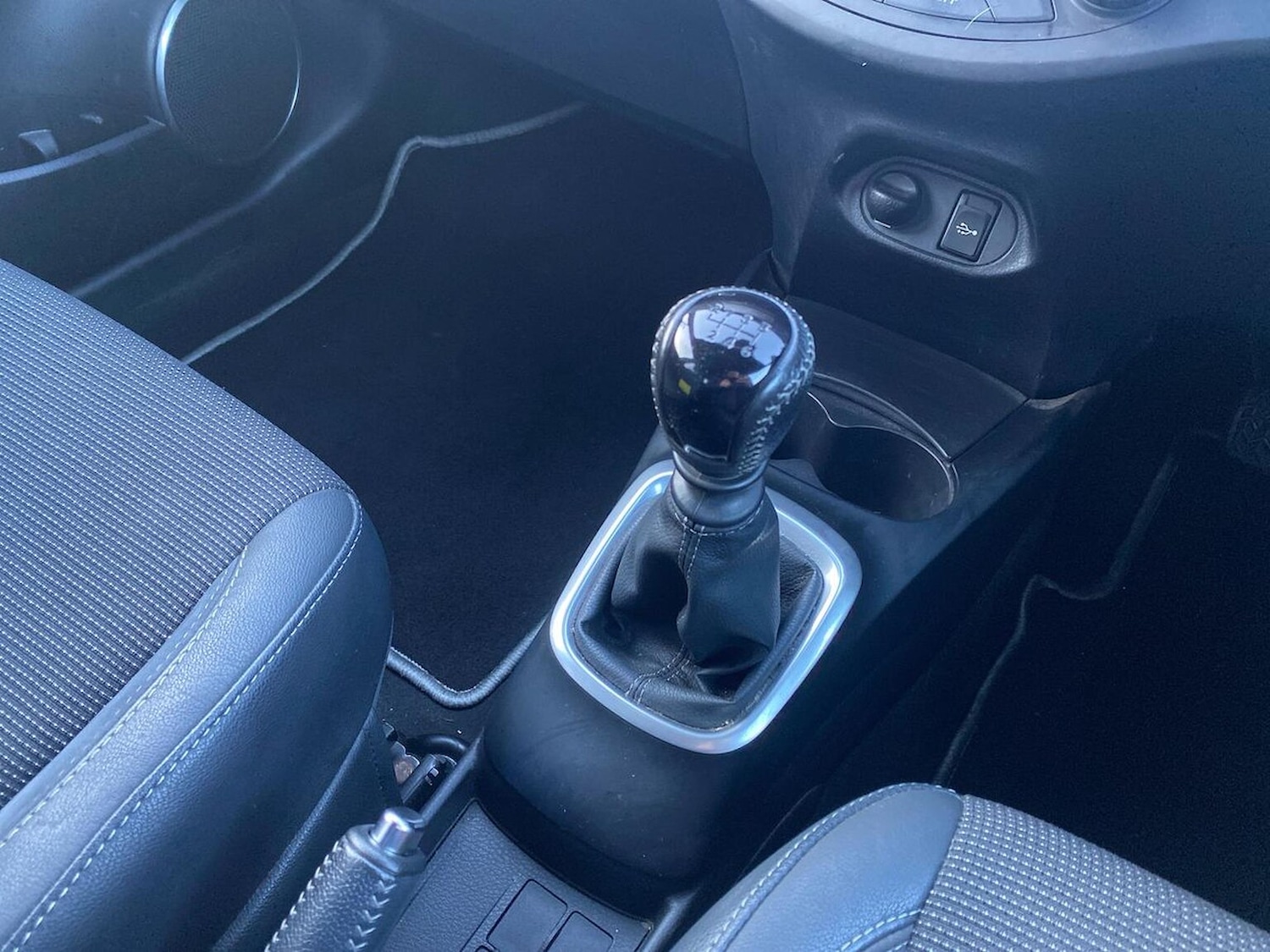 Used Toyota Yaris 2018 for sale - 76777313: Photo 13