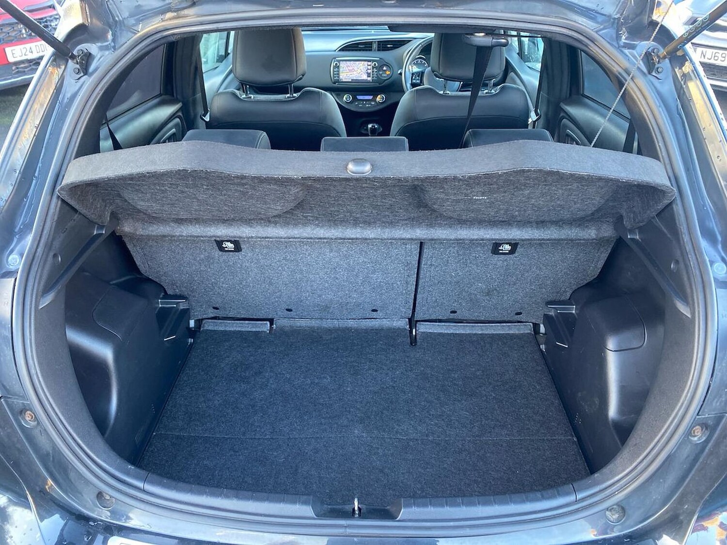 Used Toyota Yaris 2018 for sale - 76777313: Photo 17