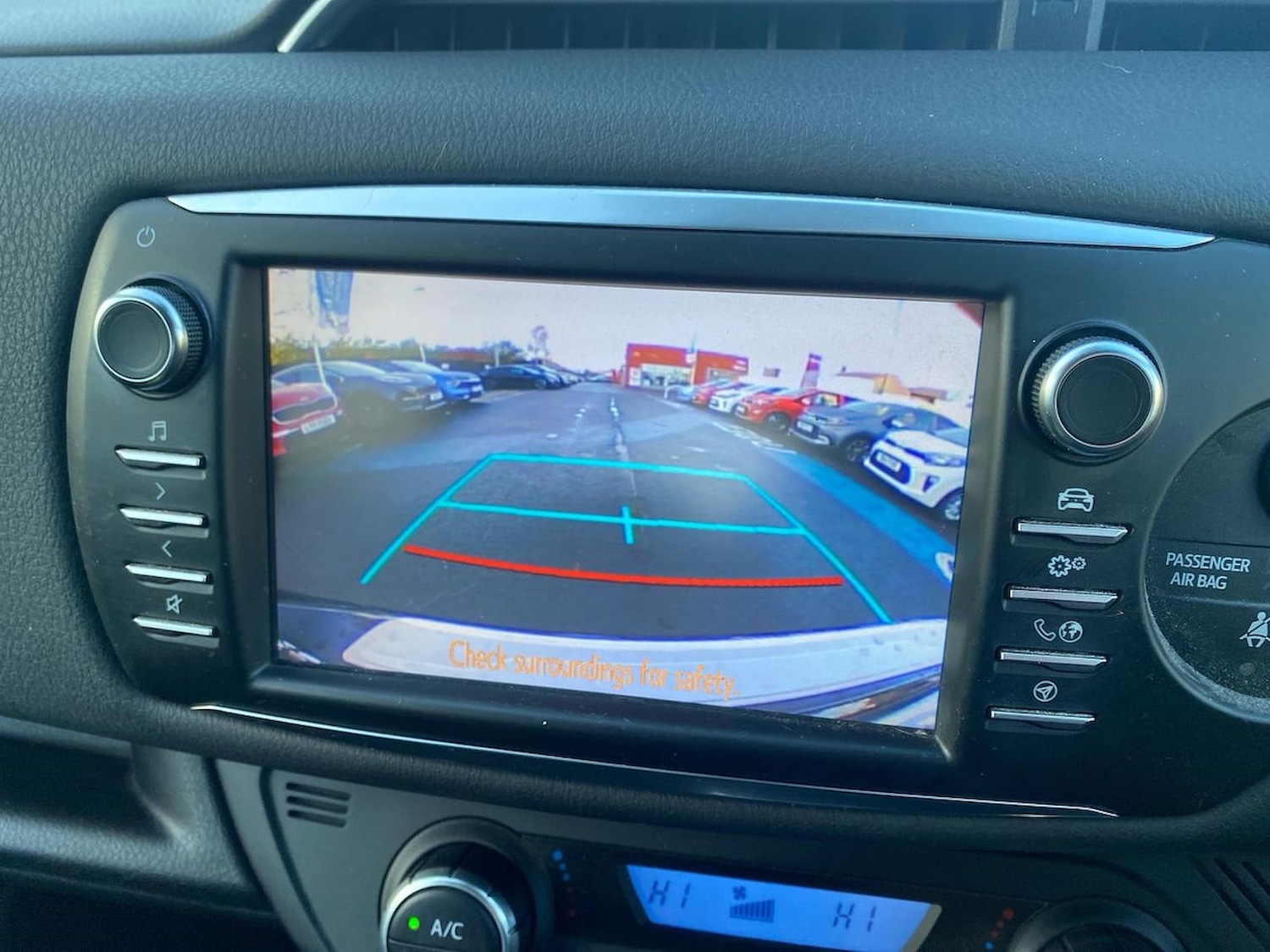 Used Toyota Yaris 2018 for sale - 76777313: Photo 23