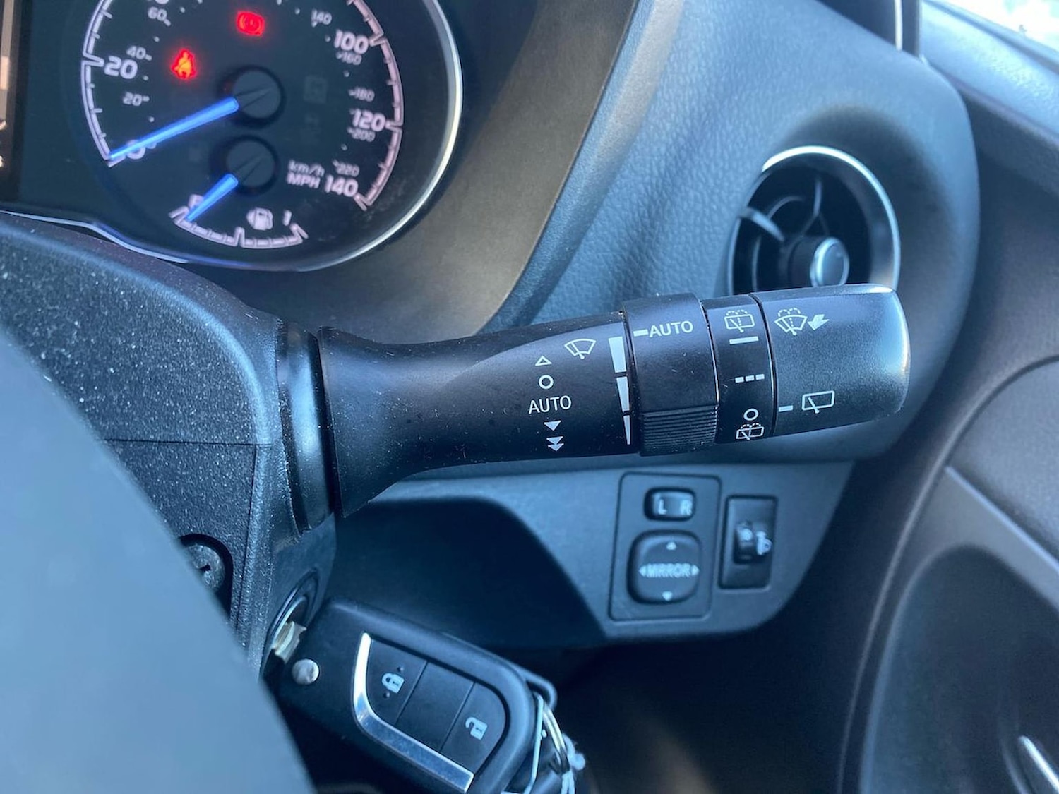 Used Toyota Yaris 2018 for sale - 76777313: Photo 29