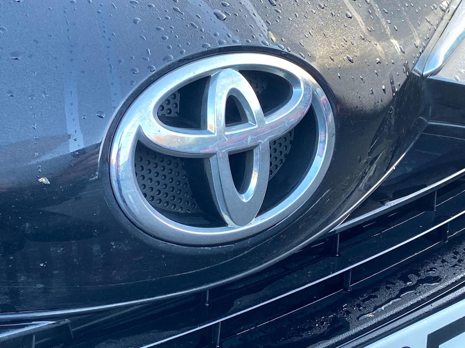 Used Toyota Yaris 2018 for sale - 76777313: Photo 31