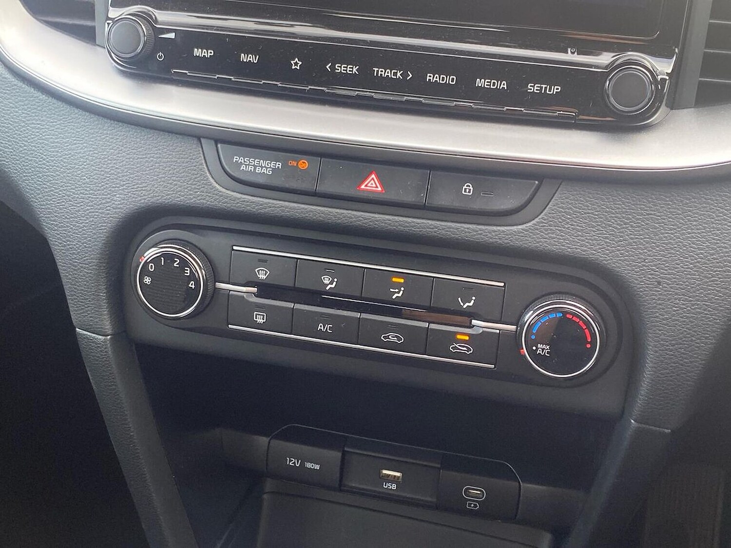 Used Kia XCeed 2025 for sale - 76114345: Photo 12