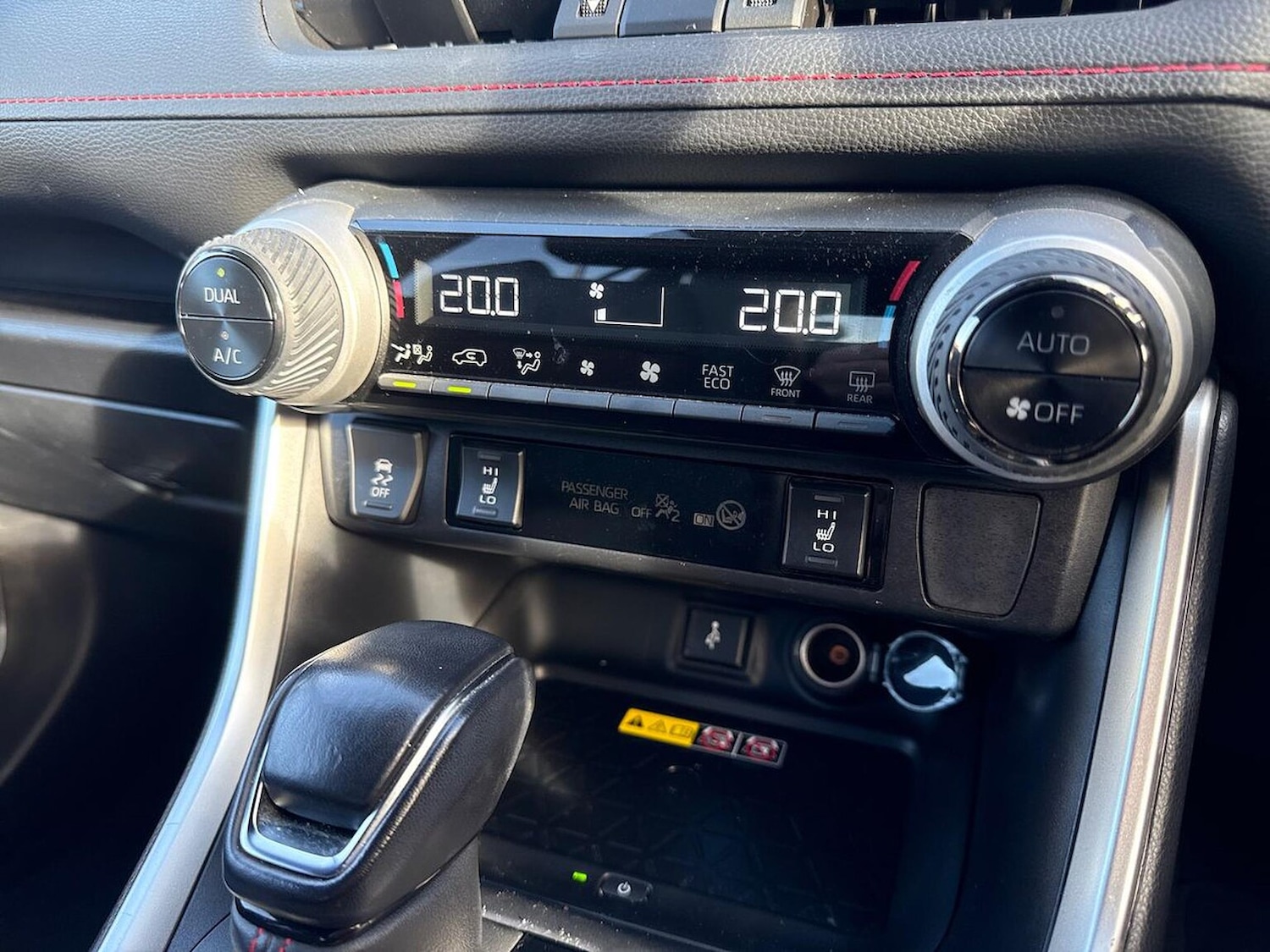 Used Toyota RAV4 2022 for sale - 77622363: Photo 12