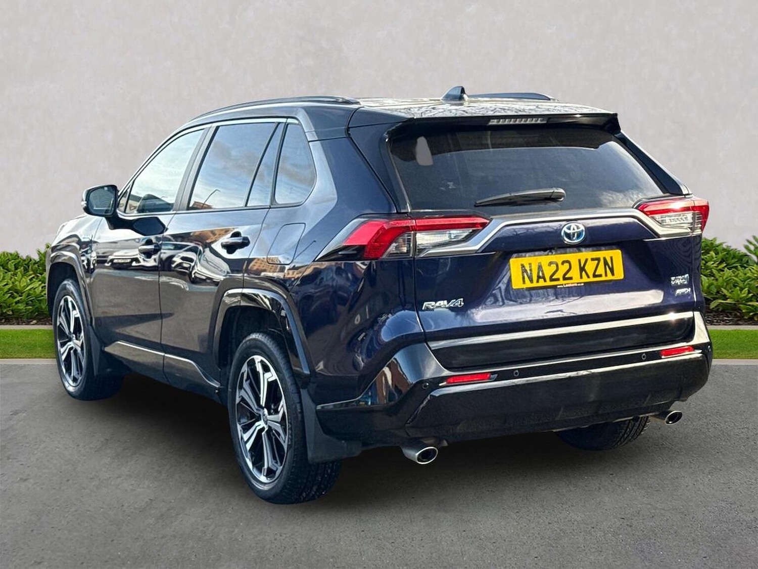 Used Toyota RAV4 2022 for sale - 77622363: Photo 2