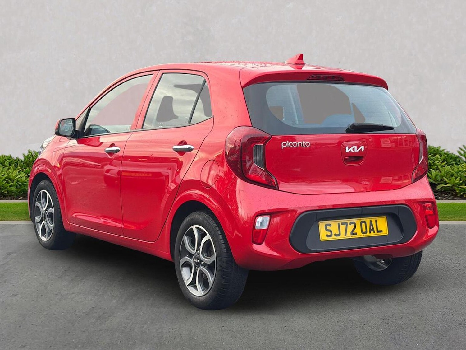 Used Kia Picanto 2022 for sale - 76346952: Photo 2