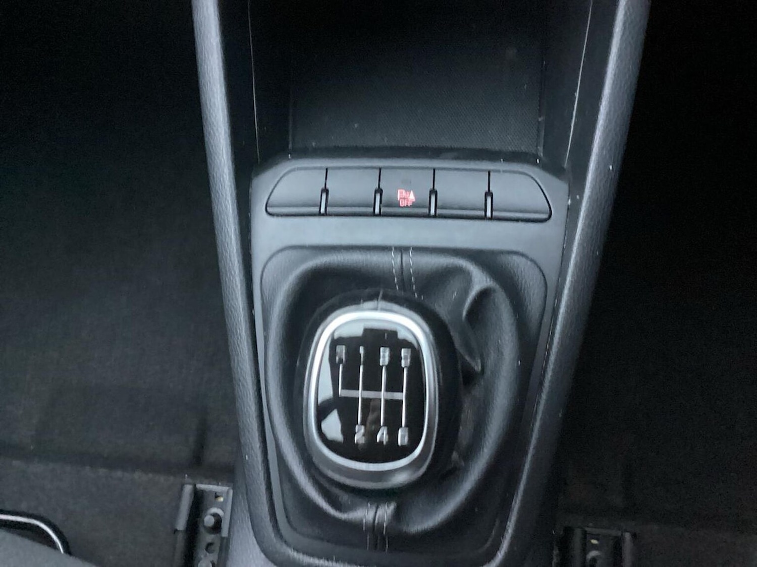 Used Kia Stonic 2023 for sale - 76637764: Photo 13