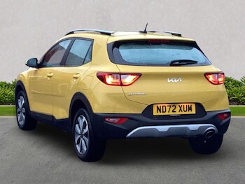 Used Kia Stonic 2023 for sale - 76637764: Photo