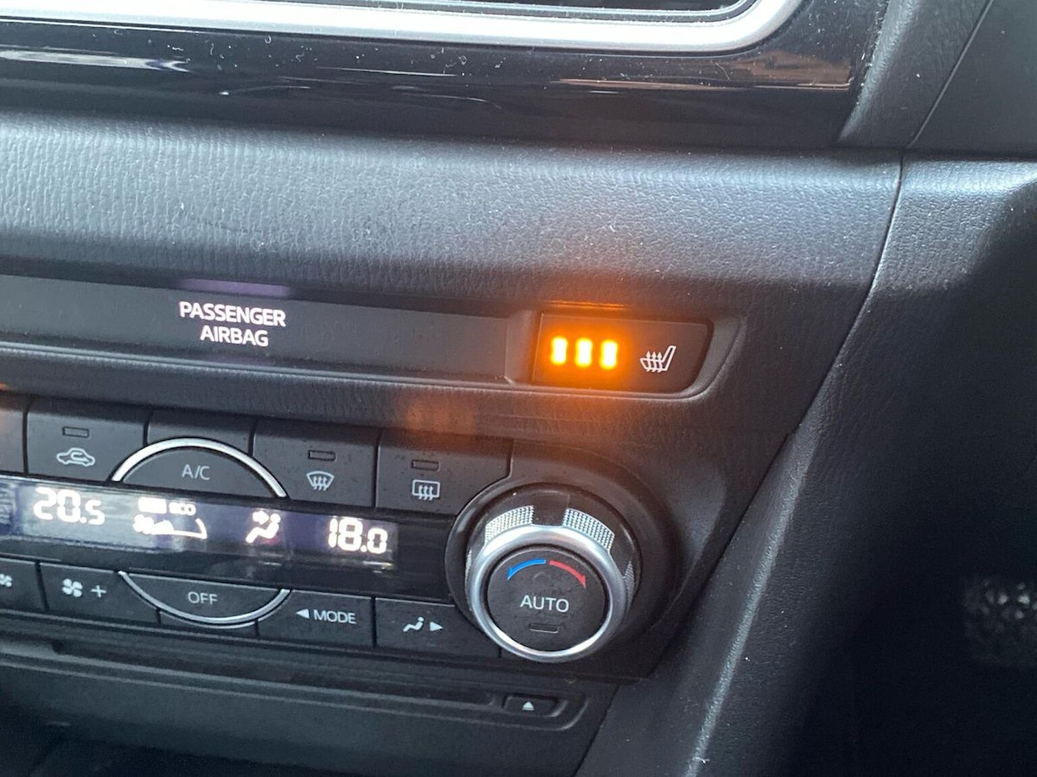 Used Mazda Mazda3 2016 for sale - 77073254: Photo 33