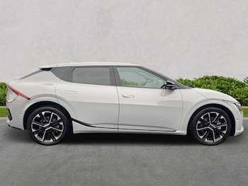 Used Kia EV6 2024 for sale - 77077342: Photo