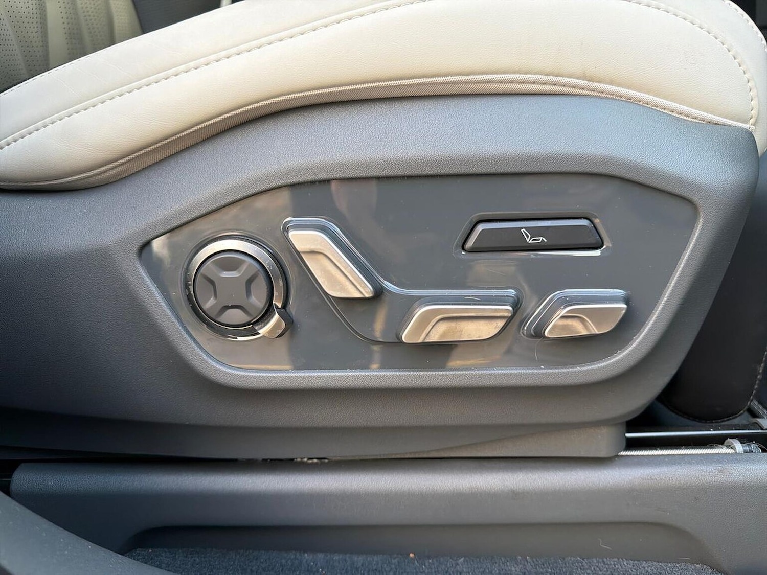 Used Kia EV9 2025 for sale - 77001859: Photo 30