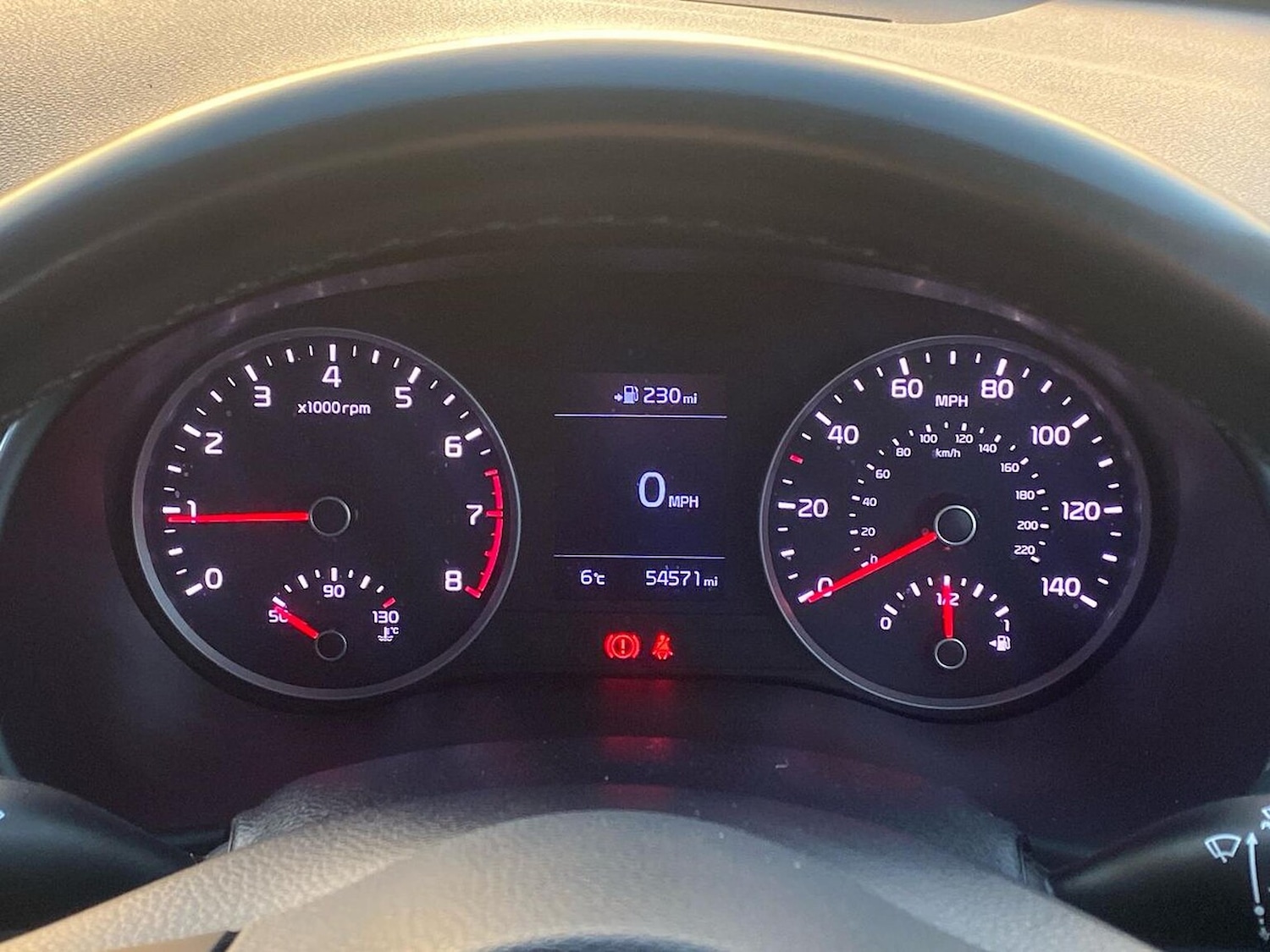 Used Kia Stonic 2018 for sale - 76699520: Photo 10