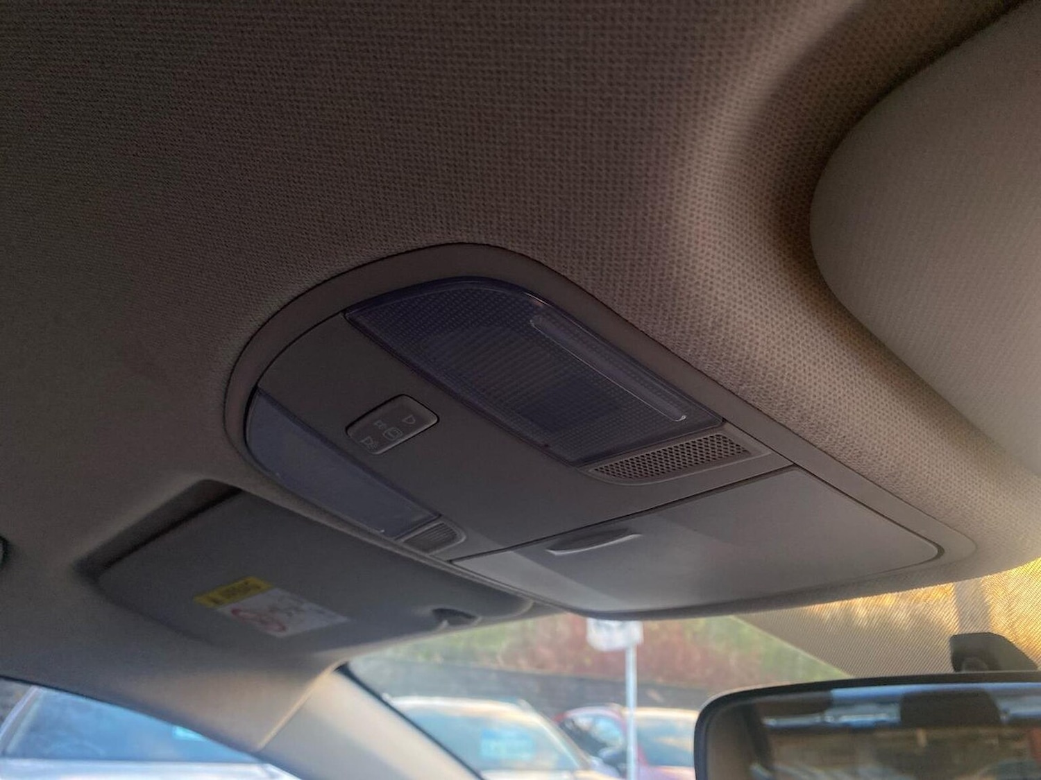 Used Kia Stonic 2018 for sale - 76699520: Photo 14